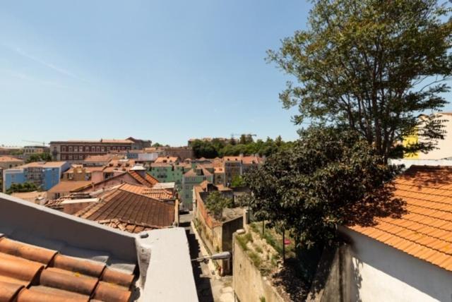 Central Lisbon With View Eksteriør bilde